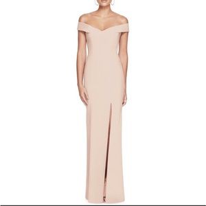 DRESSY COLLECTION VIVIAN DIAMOND V-NECK OFF SHOULDER FRONT SLIT GOWN. SIZE 4 REG